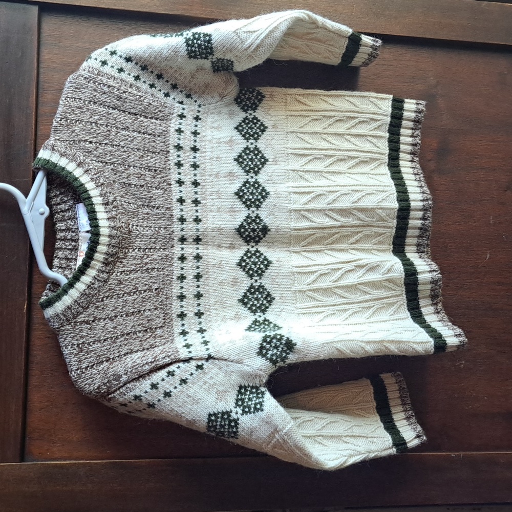 b.t. Kids size 18 months vintage green and cream crew neck sweater